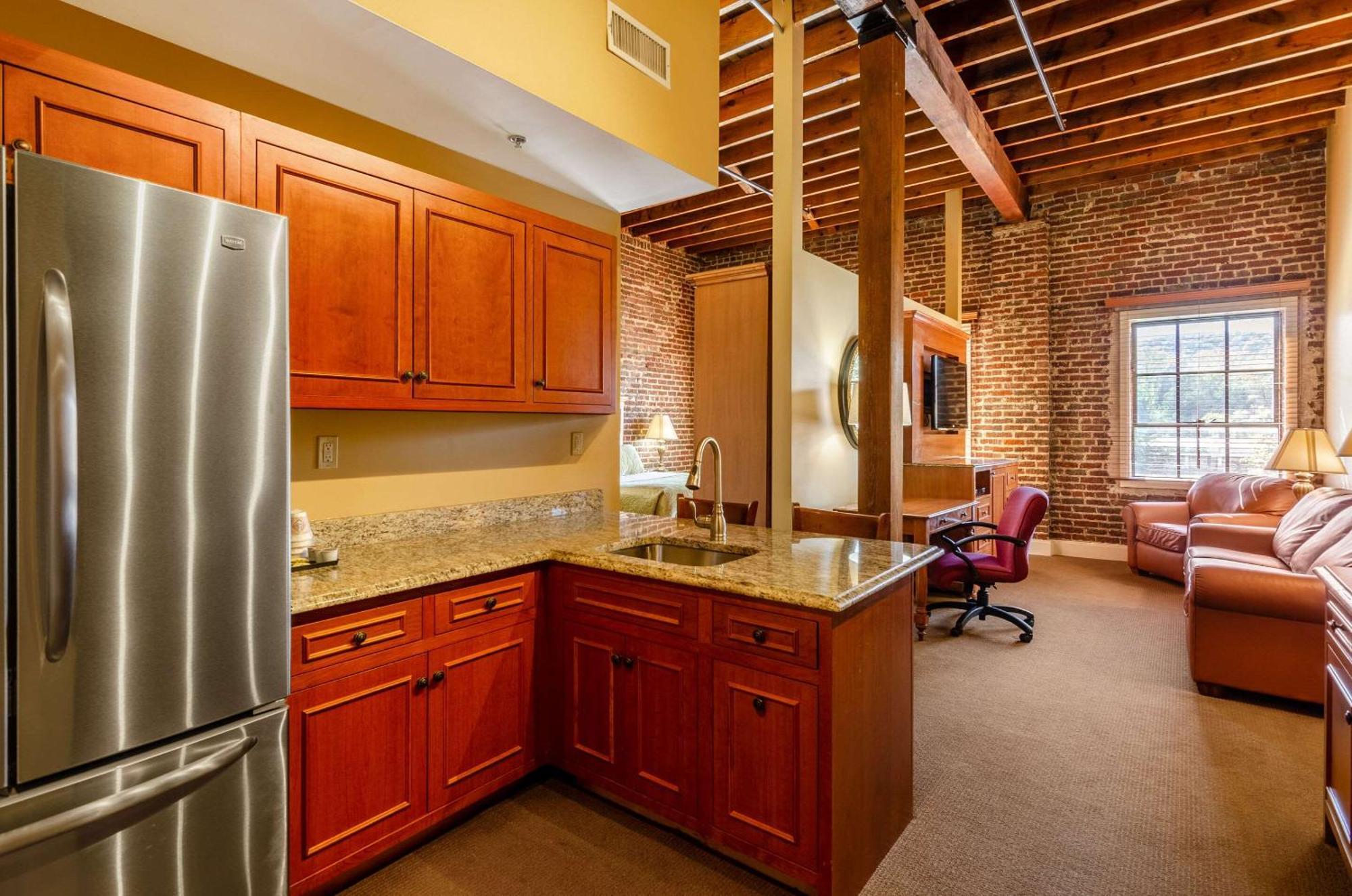 Jackson Park Inn, Ascend Hotel Collection Pulaski Екстериор снимка